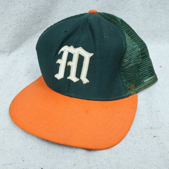 Vtg UNIVERSITY OF MIAMI HURRICANES New Era Pro Model Fitted Hat Cap Medium Large - Picture 1 of 5